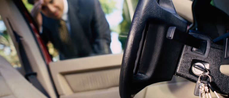 24 hour car locksmith in La Riviera